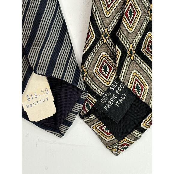 Vintage Silk Neck Ties (2) Gold Navy Men Tie Geoffrey Beene Colorstiks 53" 56" - Picture 5 of 5